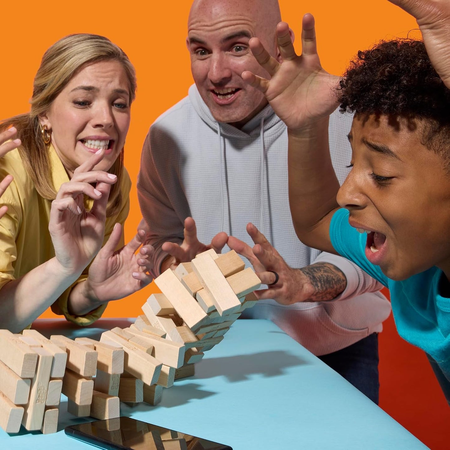 Official Hasbro Games Jenga Game | Digital Die for 6 More Ways to Play | Original Wood Block Game | Stacking Tower | Ages 6+ | 1+ Players | Party Games | Kids