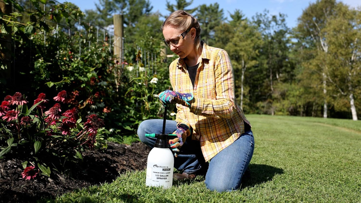 Flo-Master by Hudson Half-Gallon Home and Garden Handheld Sprayer